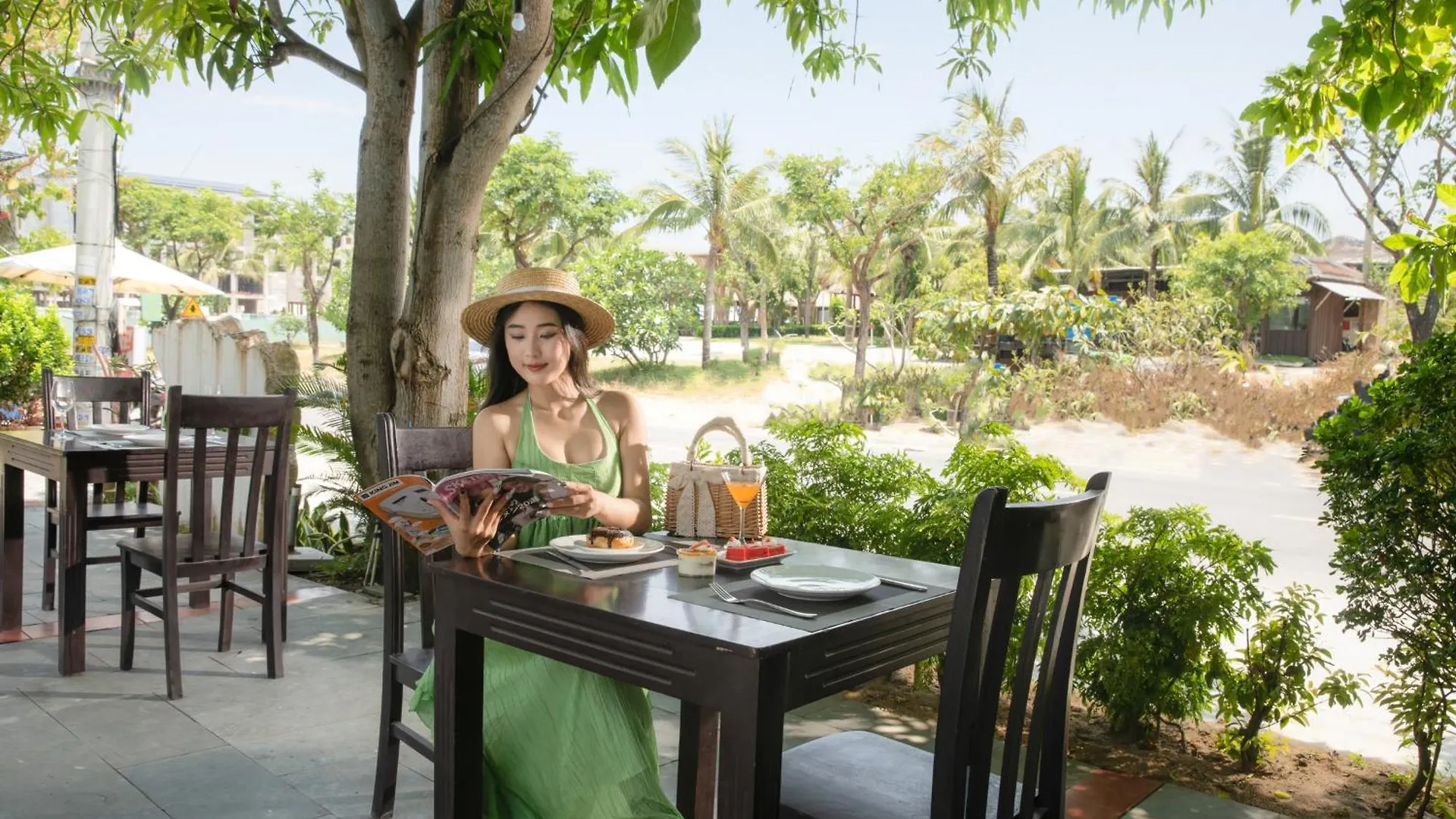 Hoi An Beachfront Hotel